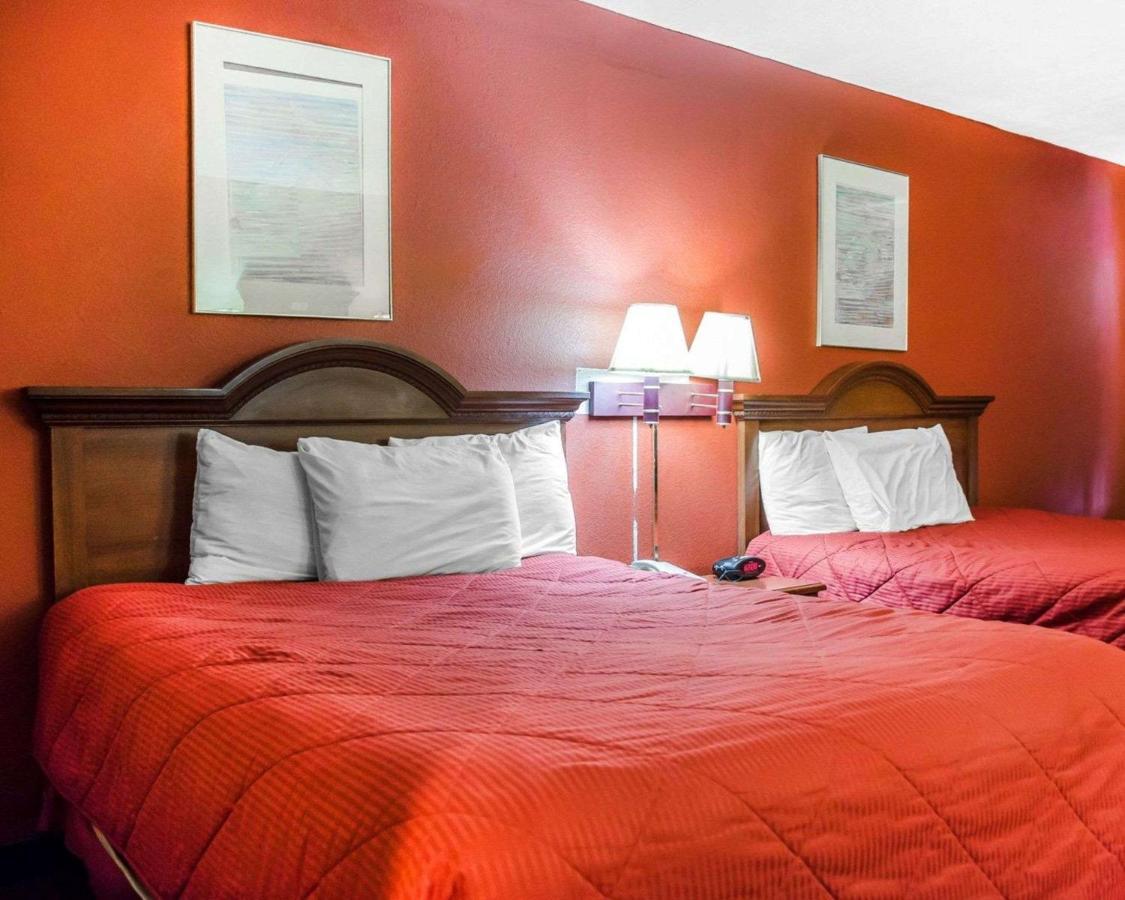 Rodeway Inn Harrisburg Buitenkant foto