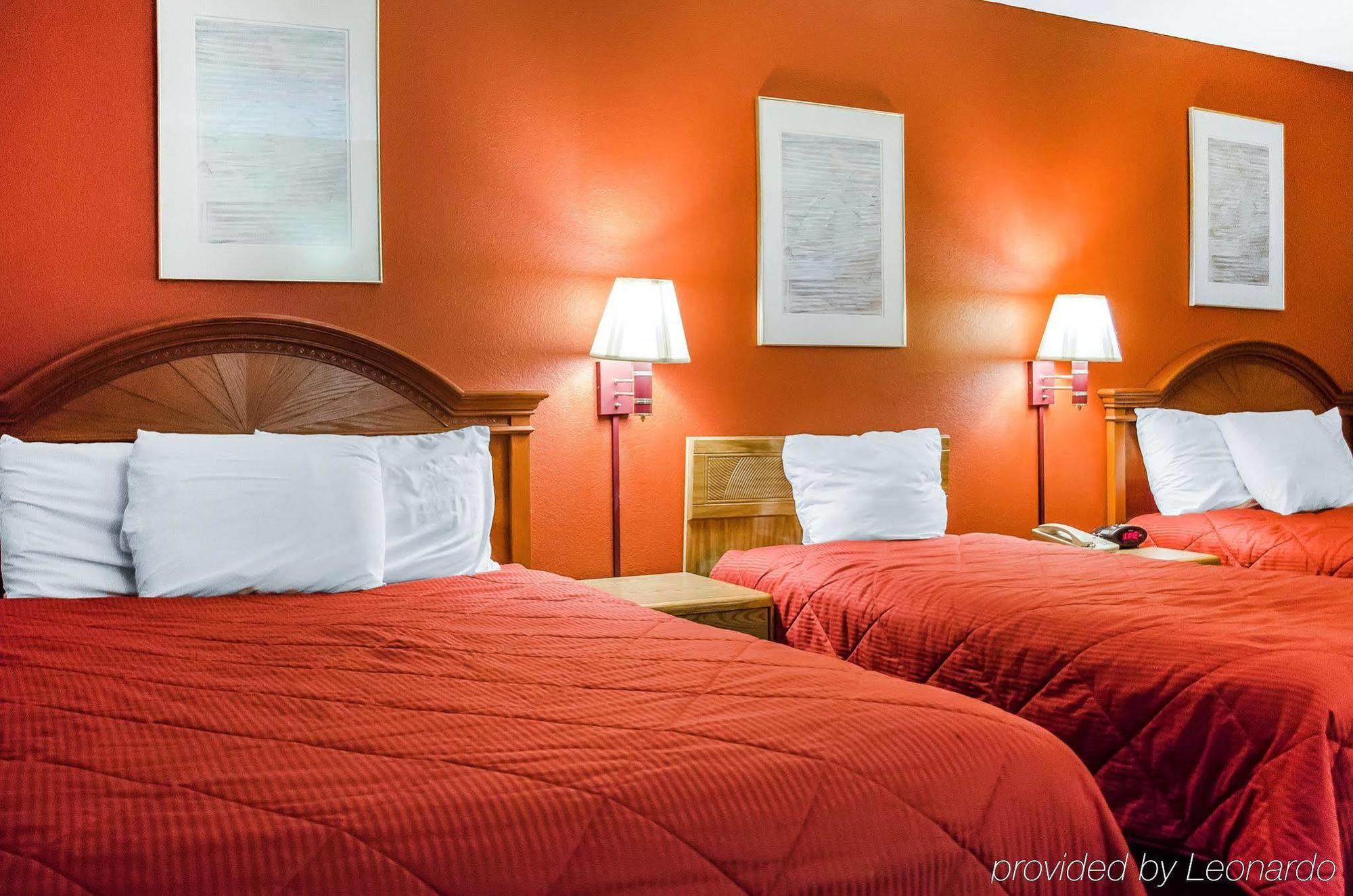 Rodeway Inn Harrisburg Buitenkant foto