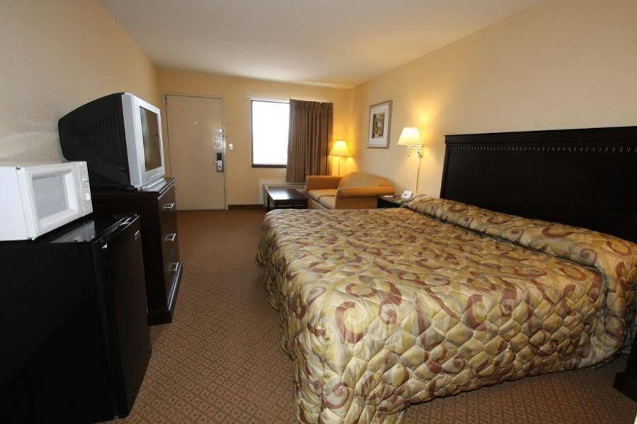 Rodeway Inn Harrisburg Buitenkant foto