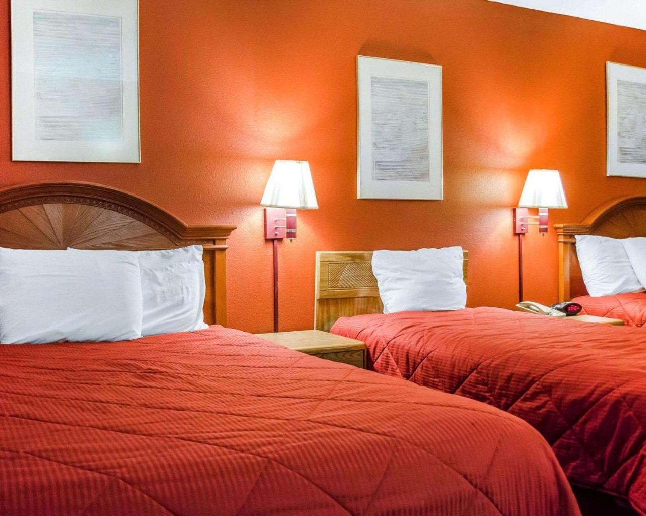 Rodeway Inn Harrisburg Buitenkant foto