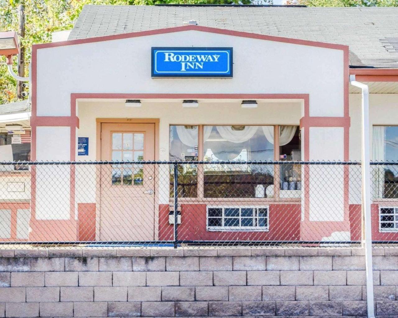 Rodeway Inn Harrisburg Buitenkant foto