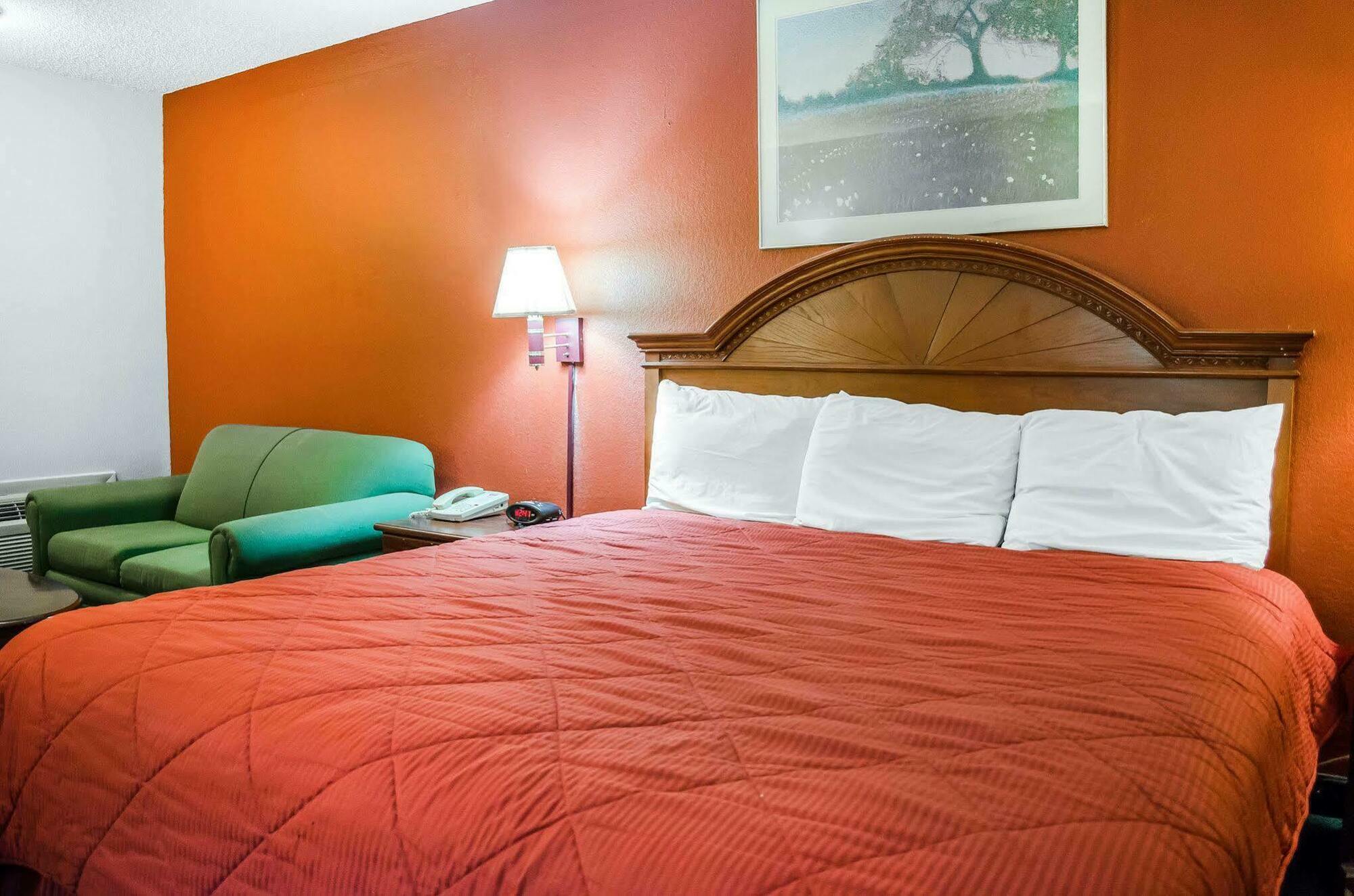 Rodeway Inn Harrisburg Buitenkant foto